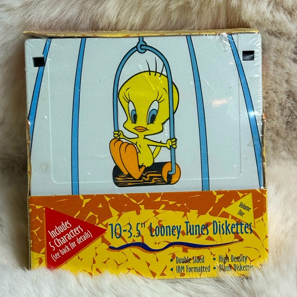 Looney Tunes 3.5" Diskettes with 10 discs. 1996